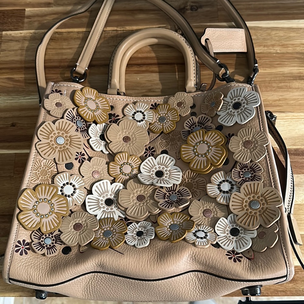 Coach tea rose handbag